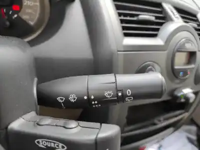 Pezzo di ricambio per auto di seconda mano COMANDO MULTIFUNZIONE per RENAULT MEGANE II SEDÁN (LM0/1_)  Riferimenti OEM IAM 8200216444  