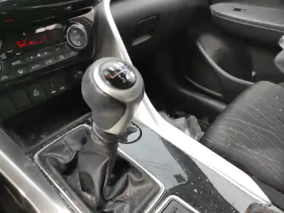 Second-hand car spare part gear lever knob for mitsubishi eclipse cross (gk0w) 4b40 oem iam references 2470a082xa