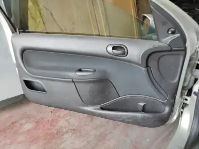 Recambio de automóvil de segunda mano de GUARNECIDO PUERTA DELANTERA IZQUIERDA para PEUGEOT 206 SW 8HX(DV4TD) referencias OEM IAM   