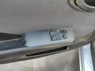 Second-hand car spare part LEFT FRONT POWER WINDOW SWITCH for HONDA JAZZ (GD1/5)  OEM IAM references   