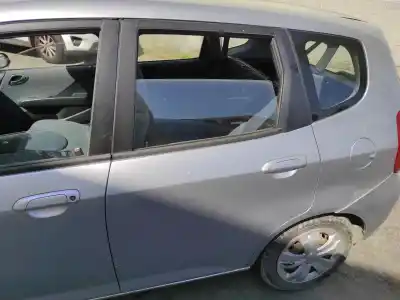 Автозапчасти б/у ЗАДНЯЯ ЛЕВАЯ ДВЕРЬ за HONDA JAZZ (GD1/5)  ссылки OEM IAM   