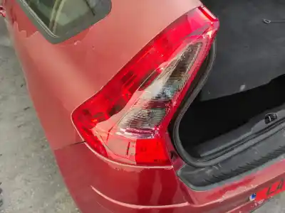 Recambio de automóvil de segunda mano de PILOTO TRASERO IZQUIERDO para CITROEN C4 COUPÉ (LA_) 1.6 HDI referencias OEM IAM   