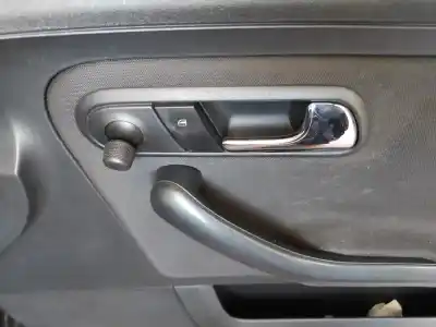 Автозапчасти б/у ВЫКЛЮЧАТЕЛЬ ПЕРЕДНЕГО ПРАВОГО ОКНА за SEAT IBIZA III (6L1)  ссылки OEM IAM   