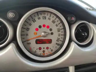 Second-hand car spare part dashboard for mini mini (r50,r53) g-w10b16a oem iam references 62109126990
