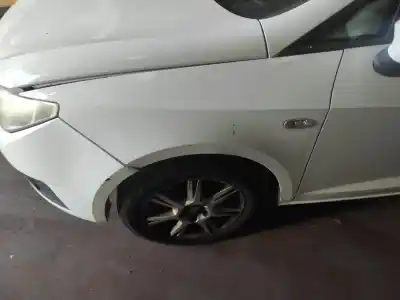 Gebrauchtes Autoersatzteil Kotflügel vorne links zum SEAT IBIZA BERLINA (6J5)  OEM-IAM-Referenzen   