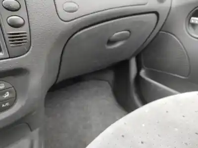 Tweedehands auto-onderdeel handschoenenkastje voor citroen c3 i (fc_, fn_) 1.4 hdi oem iam-referenties 