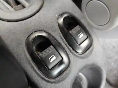 Tweedehands auto-onderdeel rechts achter ruiten bediening voor citroen c3 i (fc_, fn_) 1.4 hdi oem iam-referenties 
