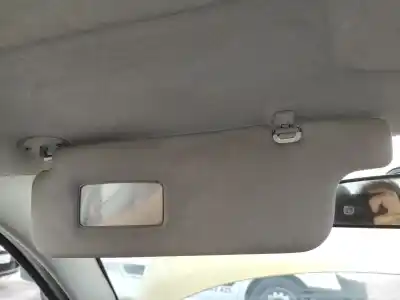 Recambio de automóvil de segunda mano de PARASOL IZQUIERDO para TOYOTA YARIS (NCP1/NLP1/SCP1)  referencias OEM IAM   