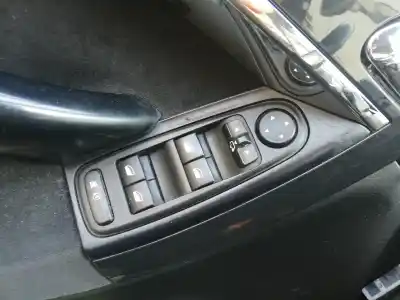 Peça sobressalente para automóvel em segunda mão botão / interruptor elevador vidro dianteiro esquerdo por citroen c4 picasso i monospace (ud_) 2.0 hdi 138 referências oem iam 