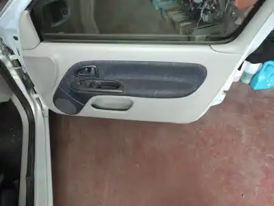 Автозапчасти б/у ОБИВКА ПЕРЕДНЕЙ ПРАВОЙ ДВЕРИ за RENAULT CLIO II FASE II (B/CB0)  ссылки OEM IAM   