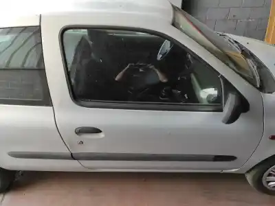Автозапчасти б/у дверь передняя правая за renault clio ii fase ii (b/cb0) d7f720 ссылки oem iam 