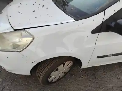 Автозапчастина б/у передне ліве крило для RENAULT CLIO III K9K768 Посилання на OEM IAM   