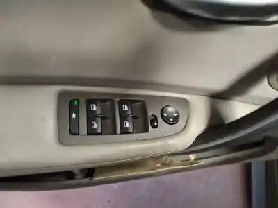 Second-hand car spare part left front power window switch for bmw serie 1 berlina (e81/e87) 204d4 oem iam references 