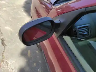 Автозапчасти б/у левое зеркало за renault clio ii fase ii (b/cb0) k9k704 ссылки oem iam 8200163300