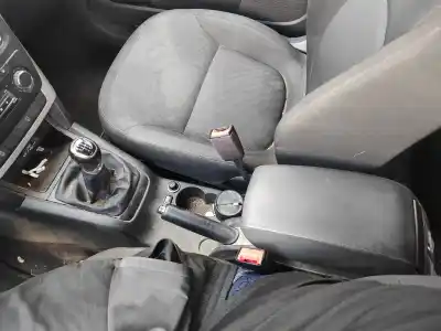Peça sobressalente para automóvel em segunda mão consola central por skoda yeti (5l) (2009) cyvb referências oem iam 