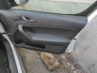 Peça sobressalente para automóvel em segunda mão forra / revestimento da porta dianteira direita por skoda yeti (5l) (2009) cyvb referências oem iam 