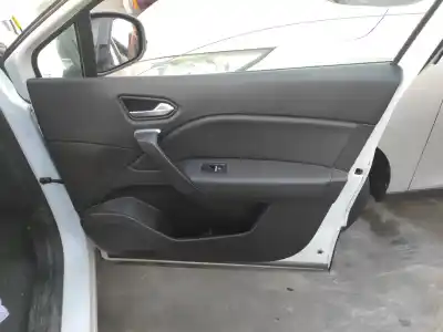 Peça sobressalente para automóvel em segunda mão forra / revestimento da porta dianteira direita por renault captur ii h5h490 referências oem iam 