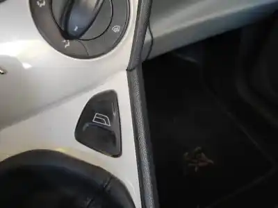 Автозапчастина б/у передній правий віконний вимикач для ford ka (ccu) 169a4000 посилання на oem iam 