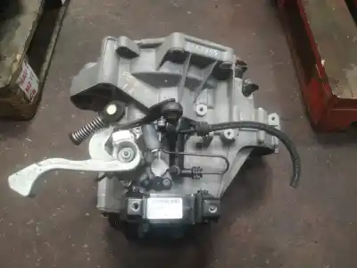 Second-hand car spare part GEARBOX for VOLKSWAGEN POLO (9N1)  OEM IAM references GKU  