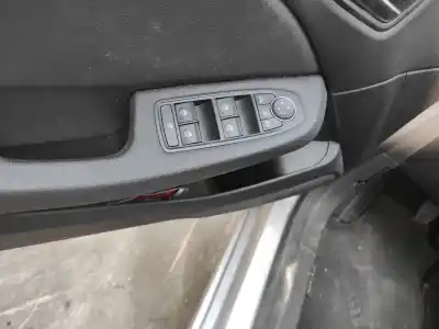 Peça sobressalente para automóvel em segunda mão BOTÃO / INTERRUPTOR ELEVADOR VIDRO DIANTEIRO ESQUERDO por RENAULT CLIO V  Referências OEM IAM   