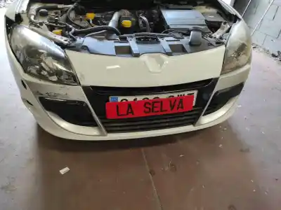 Pièce détachée automobile d'occasion LE PARE-CHOC AVANT pour RENAULT MEGANE III COUPÉ (DZ0/1_)  Références OEM IAM 620220036R  