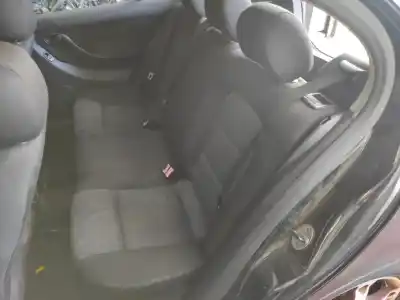 Автозапчастина б/у задні сидіння для SEAT LEON (1M1) 1.6 16 V Посилання на OEM IAM   