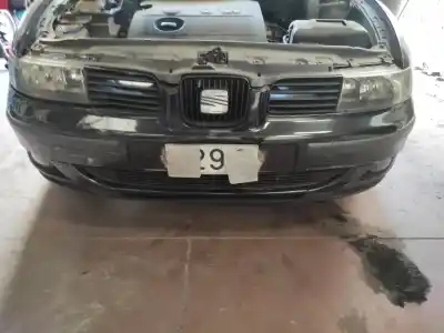 Автозапчастина б/у передній бампер для SEAT LEON (1M1) 1.6 16 V Посилання на OEM IAM   