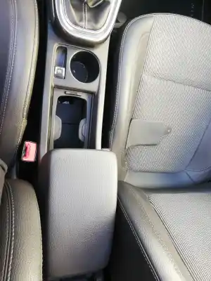 Pièce détachée automobile d'occasion accoudoir central pour opel astra j berlina 5p a20dth références oem iam 