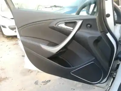 Pièce détachée automobile d'occasion garniture de porte avant gauche pour opel astra j berlina 5p a20dth références oem iam 