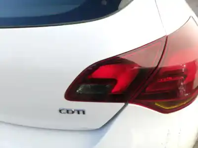 Pezzo di ricambio per auto di seconda mano Luce Di Coda Interna Destra per OPEL ASTRA J BERLINA 5P A20DTH Riferimenti OEM IAM   
