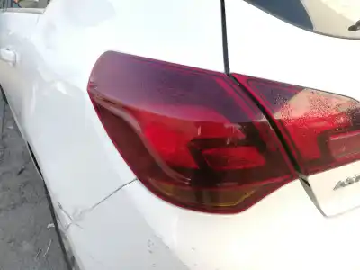 Pezzo di ricambio per auto di seconda mano Lampada Posteriore Sinistra per OPEL ASTRA J BERLINA 5P A20DTH Riferimenti OEM IAM   