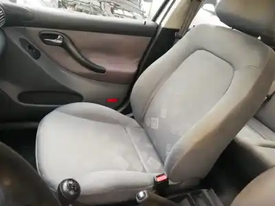 Tweedehands auto-onderdeel RECHTER VOORSTOEL voor SEAT LEON (1M1)  OEM IAM-referenties   