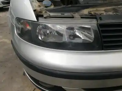 Pièce détachée automobile d'occasion Feu Droit pour SEAT LEON (1M1) 1.6 16 V Références OEM IAM   