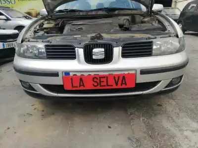 Автозапчастина б/у передній бампер для SEAT LEON (1M1) 1.6 16 V Посилання на OEM IAM   