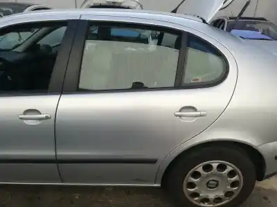 Автозапчасти б/у задняя левая дверь за SEAT LEON (1M1) 1.6 16 V ссылки OEM IAM   