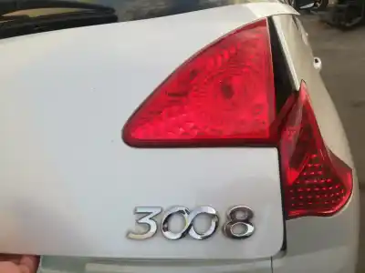 Recambio de automóvil de segunda mano de PILOTO TRASERO DERECHO INTERIOR para PEUGEOT 3008 1.6 HDi FAP CAT (9HZ / DV6TED4) referencias OEM IAM   