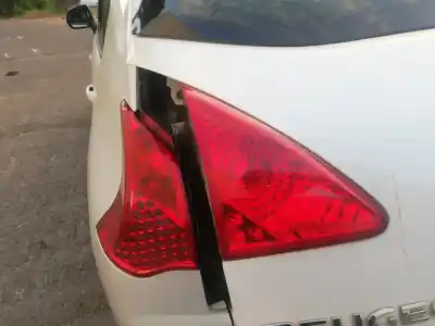 Recambio de automóvil de segunda mano de PILOTO TRASERO IZQUIERDO INTERIOR para PEUGEOT 3008 1.6 HDi FAP CAT (9HZ / DV6TED4) referencias OEM IAM   