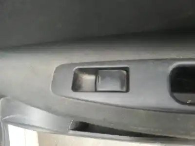 Second-hand car spare part rear right power window switch for nissan qashqai / qashqai +2 i (j10, nj10, jj10e) 1.6 oem iam references  Second-hand car spare part rear right power window switch for nissan qashqai / qashqai +2 i (j10, nj10, jj10e) 1.6 oem iam references