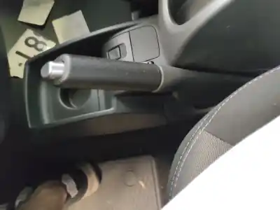 İkinci el araba yedek parçası El Freni Kolu için RENAULT KANGOO II (F/KW0) K9K628 OEM IAM referansları   
