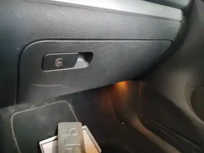 Pièce détachée automobile d'occasion BOITE À GANTS pour VOLKSWAGEN GOLF VI (5K1) 2.0 TDI Références OEM IAM   