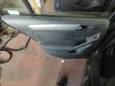 Pièce détachée automobile d'occasion GARNITURE DE PORTE ARRIERE GAUCHE pour VOLKSWAGEN GOLF VI (5K1) 2.0 TDI Références OEM IAM   