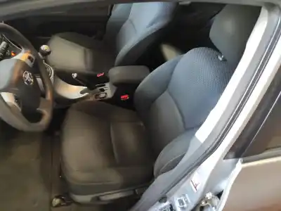Gebrauchtes Autoersatzteil LINKER VORDERSITZ zum TOYOTA AURIS (_E15_) 1.4 D-4D (NDE150_) OEM-IAM-Referenzen   