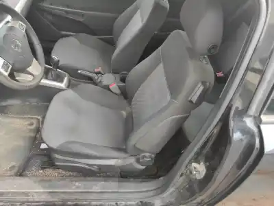 Pezzo di ricambio per auto di seconda mano sedile anteriore sinistro per opel astra h gtc z16xer riferimenti oem iam  Pezzo di ricambio per auto di seconda mano sedile anteriore sinistro per opel astra h gtc z16xer riferimenti oem iam