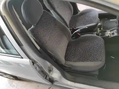 Автозапчасти б/у сиденье правое переднее за opel corsa c z14xep ссылки oem iam 