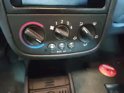 Автозапчастина б/у контроль опалення / кондиціонації для opel corsa c g-z12xe посилання на oem iam 