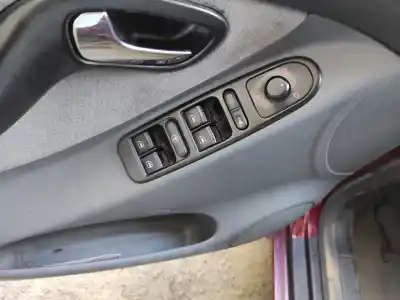 Автозапчасти б/у выключатель левого переднего окна за SEAT TOLEDO II (1M2) 1.9 TDI ссылки OEM IAM   