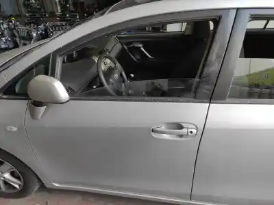 Peça sobressalente para automóvel em segunda mão PORTA DA FRENTE ESQUERDA por TOYOTA VERSO (AUR2/ZGR2)  Referências OEM IAM 670020F020  