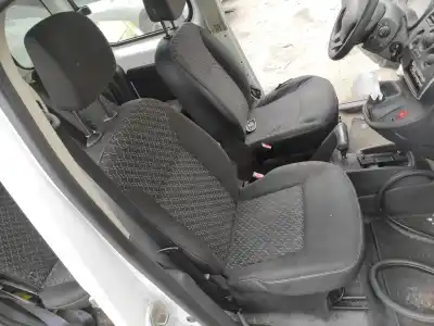 Pezzo di ricambio per auto di seconda mano  per RENAULT KANGOO II (F/KW0)  Riferimenti OEM IAM    Pezzo di ricambio per auto di seconda mano  per RENAULT KANGOO II (F/KW0)  Riferimenti OEM IAM