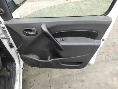 Pezzo di ricambio per auto di seconda mano Rivestimento Porta Anteriore Destro per RENAULT KANGOO II (F/KW0) K9K608 Riferimenti OEM IAM    Pezzo di ricambio per auto di seconda mano Rivestimento Porta Anteriore Destro per RENAULT KANGOO II (F/KW0) K9K608 Riferimenti OEM IAM