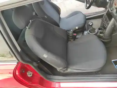 Pezzo di ricambio per auto di seconda mano Sedile Anteriore Destro per MINI MINI (R50,R53) G-W10B16A Riferimenti OEM IAM   